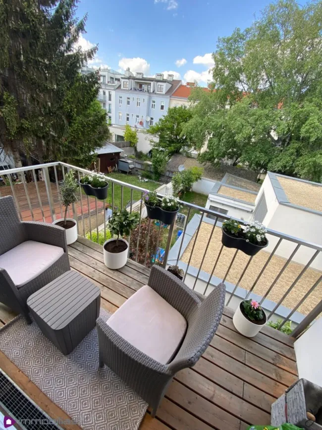 Befristet vermietet- Innenhofbalkon! - Bild