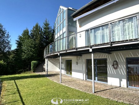 5700 Zell am See; Rarität ! großzügige Villa mit Seeblick, ca.445 Wohnfläche, 8 Zimmer, Terrasse, Schwimmbad, Wellness! Lift im Haus, 2 Garagen,