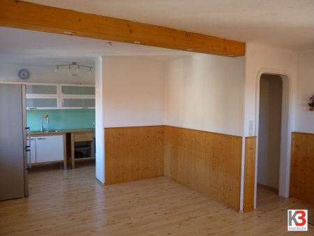 K3 - Zwei-Zimmer-Wohnung mit Kaminofen und Balkon