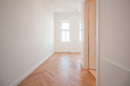 ERSTBEZUG | 2-Zimmer | Klimavorbereitung | Fußbodenheizung | Balkonanbau möglich | direkt bei der U-Bahn-Station Thaliastraße