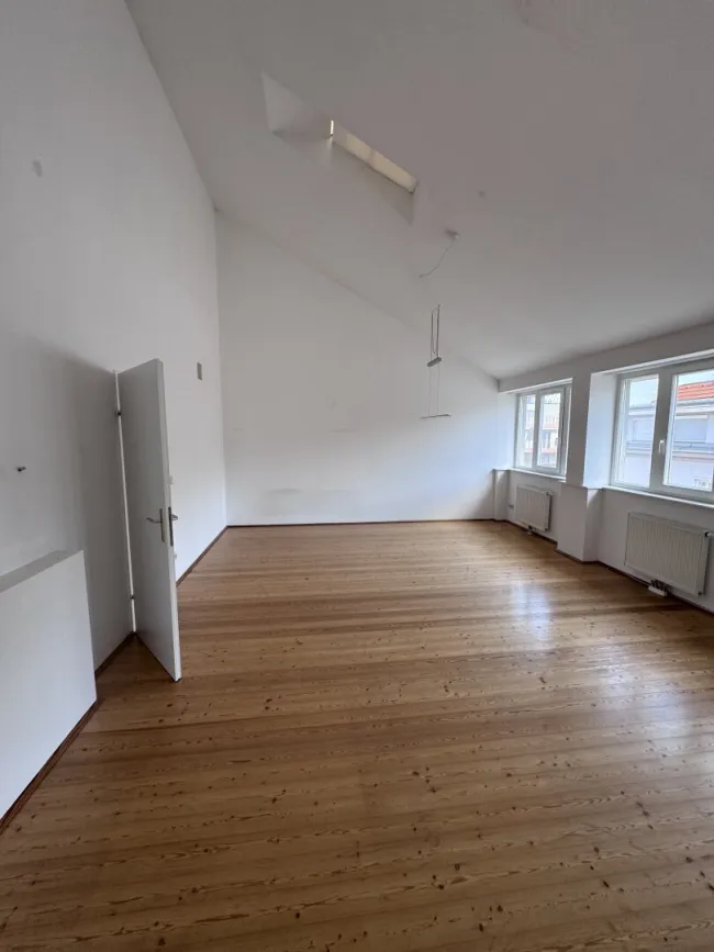 64,70 m2 Dachwohnung plus 5,42m2 Terrasse in 1110 Wien - Bild