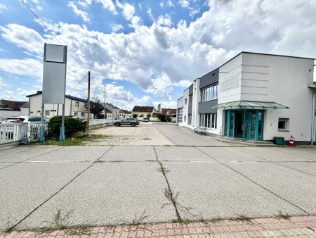 GOLS – REPRÄSENTATIVES BÜRO- UND GEWERBEOBJEKT MIT LAGER, GROSSZÜGIGEN FREIFLÄCHEN UND ERWEITERUNGSPOTENZIAL