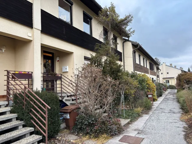 Reihenhaus mit Garage in Mödling - Titelbild