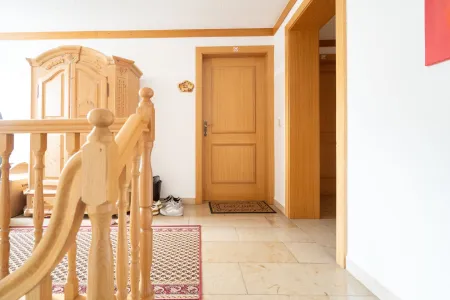 Niederkappel: Helle 3-Zimmer-Eigentumswohnung mit Balkon im 2. Obergeschoss zu kaufen