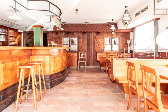 Niederkappel: Gasthaus mit vielseitigem Potenzial zu kaufen! - Titelbild
