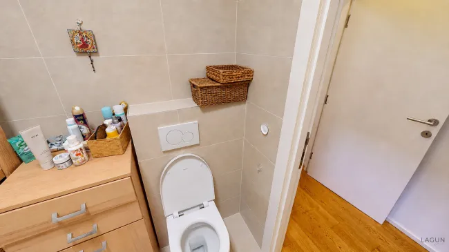 Badezimmer mit Toilette