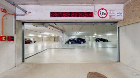 Rendite - Objekt (zw. 3,1% bis 3,4%) - 36 parifizierte Garagenplätze Baujahr 2010, 31 davon vermietet