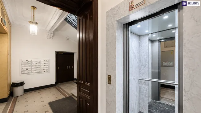 Eingangsbereich Haus, Lift