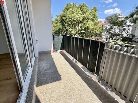 Sonniger Balkon