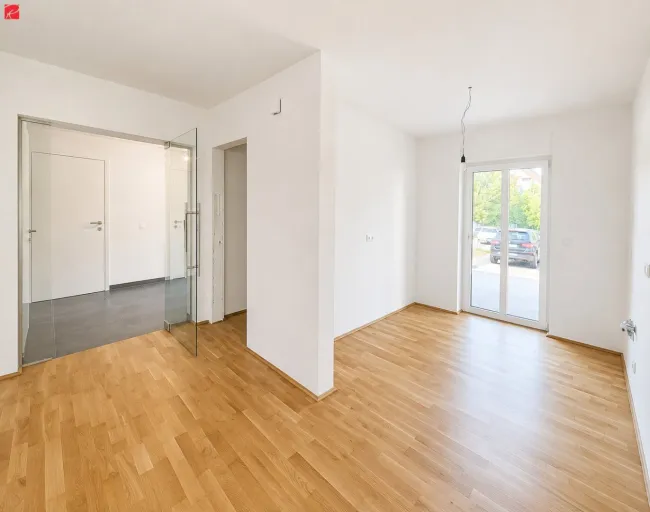 Energieeffizient wohnen - Neubau mit Carport & zwei Terrassen - Bild