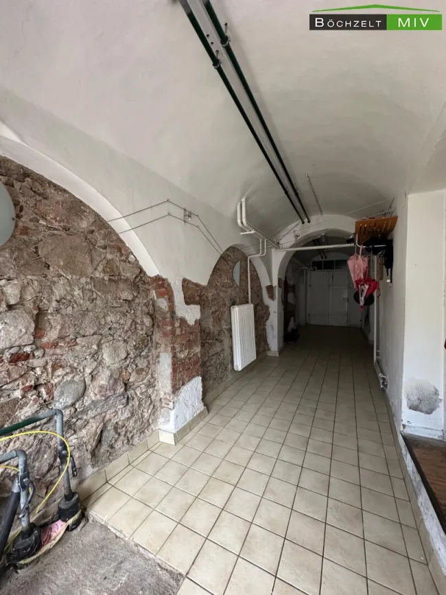 großzügiges Stadthaus mit viel Potenzial und Garten ++ Judenburg ++ - Bild