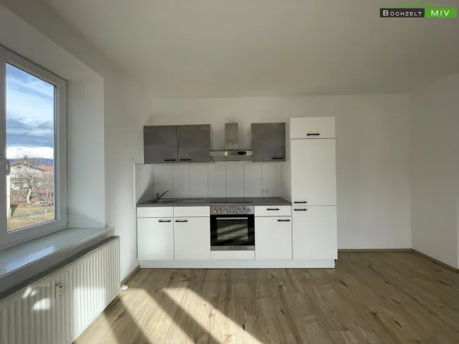 Mietwohnung mit möblierter Küche ++ Badezimmer mit Fenster ++ - Bild
