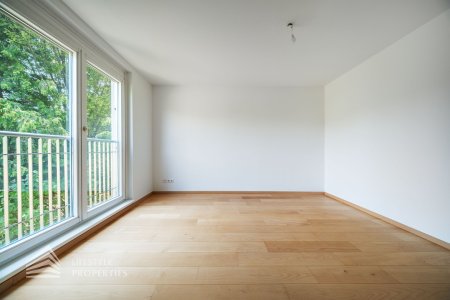 Helle Garconniere in ruhiger Lage