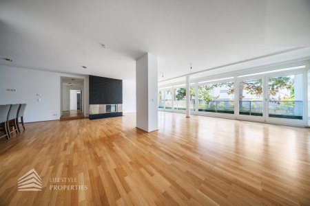 Wunderschöne 7-Zimmer Wohnung mit Garten und Terrassen