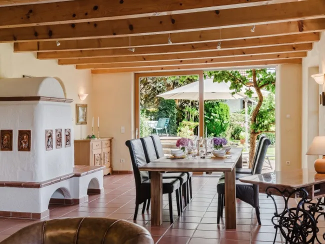 Raum für Generationen. Ein besonderes Landhaus mit Einliegerwohnung und Irrseeblick - Bild