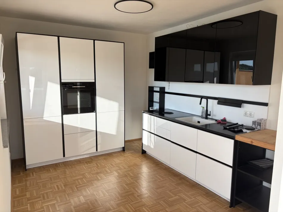 Moderne 2-Zimmer-Wohnung (Zweitbezug) mit Schöcklblick & BORA-Küche - Titelbild