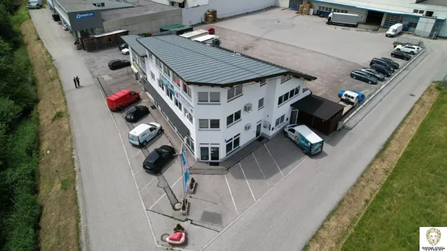 Attraktive Büro- / Praxisräumlichkeiten im 2. Obergeschoss – 108 qm in Vomp - Titelbild