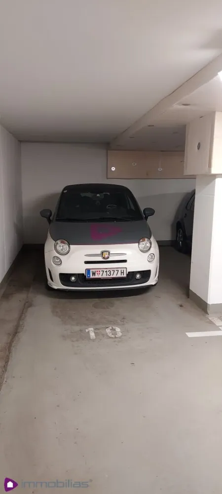KFZ Tiefgaragenplatz, Stellplatz, Parkplatz - Bild