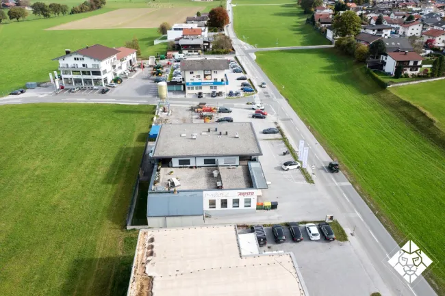 Moderne Geschäftsfläche mit großzügigem Lager zu mieten! - Bild
