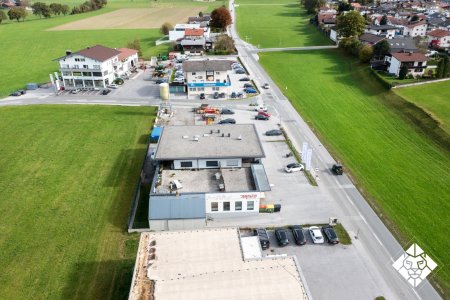 Moderne Geschäftsfläche mit großzügigem Lager zu mieten!