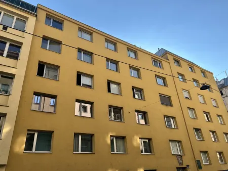 Stilvolle und wunderschön renovierte 3 Zimmer Wohnung Nähe Arenbergpark