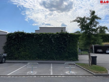 Absperrbarer Stellplatz