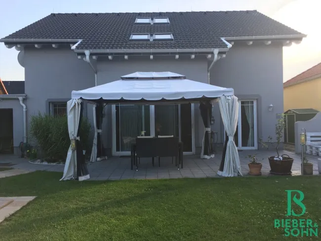 Am ehemaligen Weinberg in Bad Vöslau - Bild