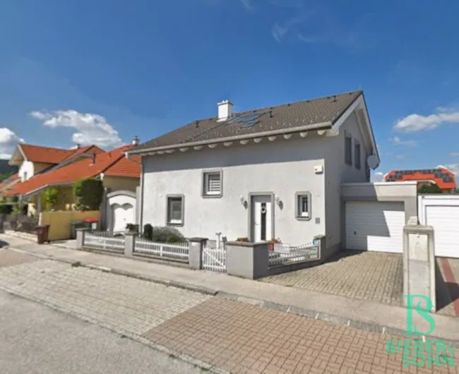 Am ehemaligen Weinberg in Bad Vöslau - Titelbild