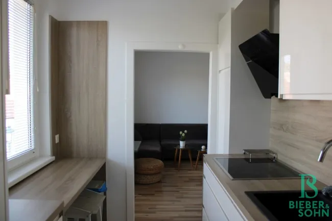 Küche - Wohnzimmer