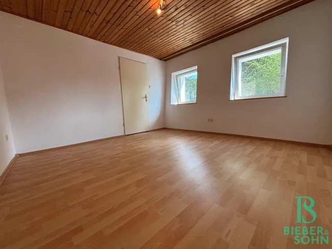 Zimmer - Wohnküche