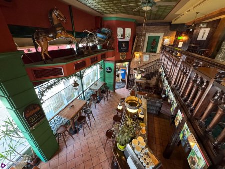 Erfolgreich geführtes Bier Pub in Topzustand zur sofortigen Übernahme