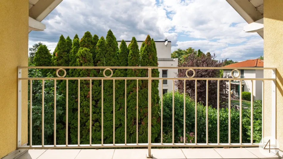Wohnen mit Stil – Exklusives Einfamilienhaus mit traumhaftem Garten - Bild