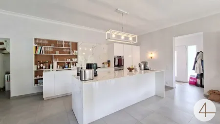 Exklusive Designvilla in traumhafter Hanglage mit Panoramablick
