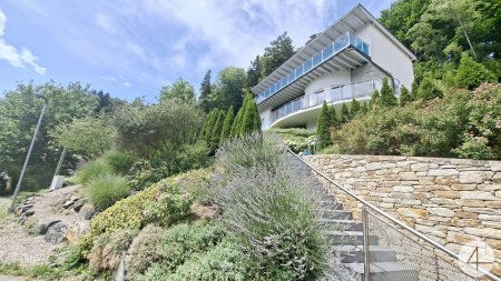 Exklusive Designvilla in traumhafter Hanglage mit Panoramablick