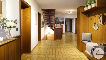 Verkaufe Wohnhaus 350 m2 mit Geschäftsräume