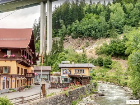 Nahe Katschberg und Nockberge! Teilrenovierter Landgasthof / Generationenhaus im Ski- und Wandergebiet mit Potential