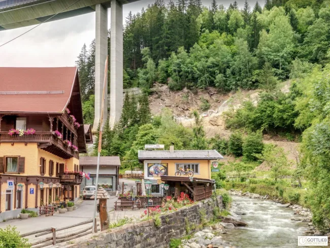 Nahe Katschberg und Nockberge! Teilrenovierter Landgasthof / Generationenhaus im Ski- und Wandergebiet mit Potential - Titelbild