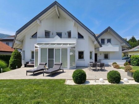 Top-Gelegenheit ! Modernes großzügiges Traumhaus nähe Mondsee.