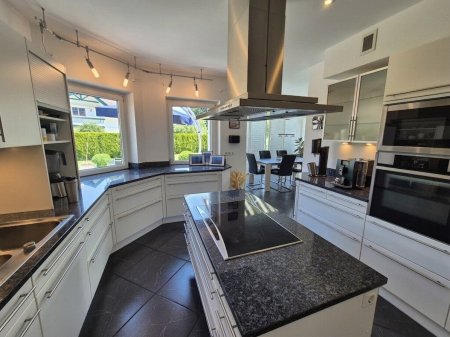 Top-Gelegenheit ! Modernes großzügiges Traumhaus nähe Mondsee.