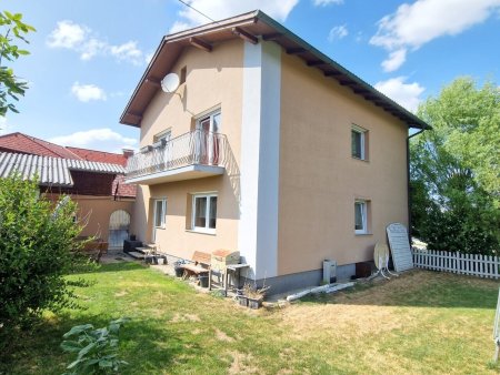 Ein-/Zweifamilienhaus im Grünen, zentrale Lage mit guter Verkehrsanbindung in Vorchdorf