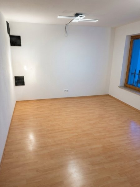 Attraktive Anlegerwohnung mit Balkon und bestehendem Mietverhältnis