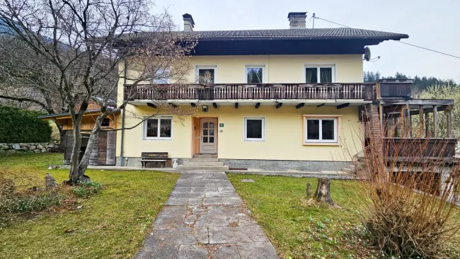 Bergblick inklusive ! Großzügiges Wohnhaus - Ferienhaus, Appartementhaus in Kötschach - Mauthen - Hermagor - Titelbild