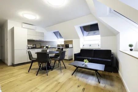 Großzügige 4-Zimmer-DG-Maisonette mit Dachterrassenanteil nahe Praterstern