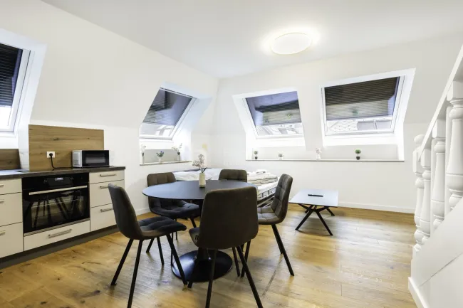 Großzügige 4-Zimmer-DG-Maisonette mit Dachterrassenanteil nahe Praterstern - Bild