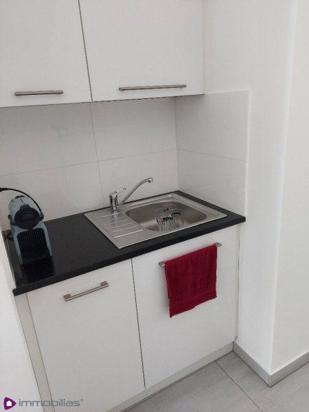 Büro, möblierter Arbeitsplatz in U Bahnnähe!