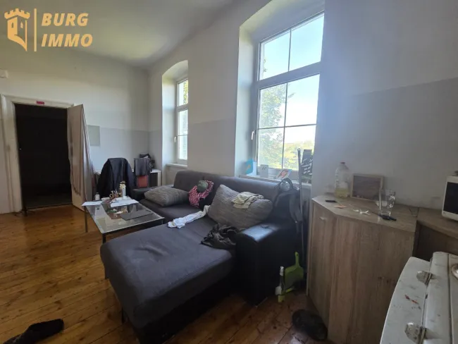 Vielseitiges Mehrfamilienhaus mit Entwicklungspotenzial nahe dem Hauptplatz - Bild