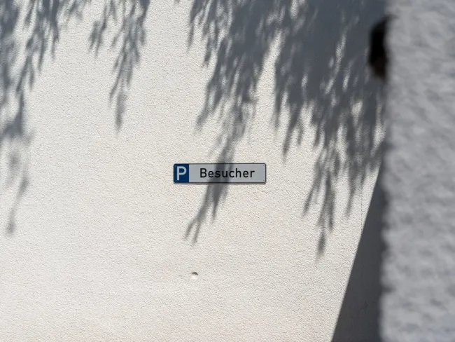 Besucherparkplätze