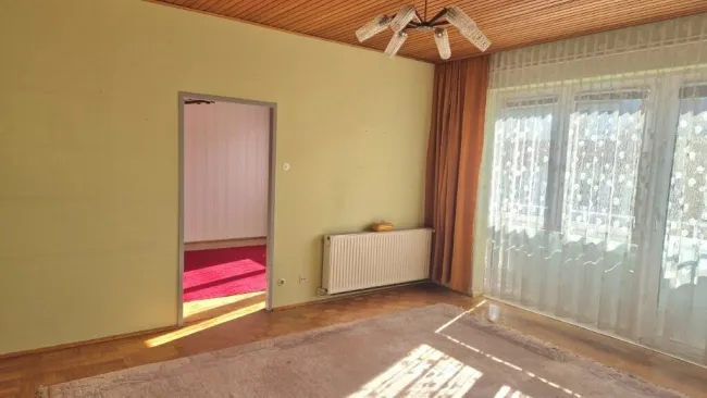 Großzügige 2 Zimmer Wohnung in Ruhelage in JEDLESEE - Titelbild