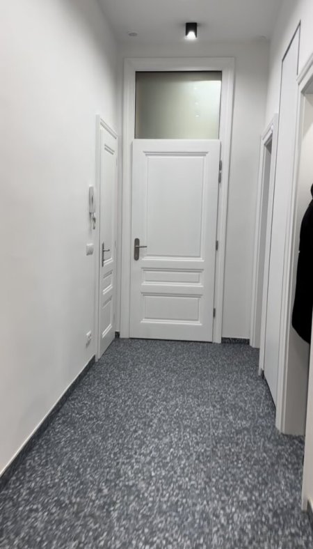 TOP LAGE: MÖBLIERTE 2,5 ZIMMER MIETWOHNUNG IM 6. BEZIRK