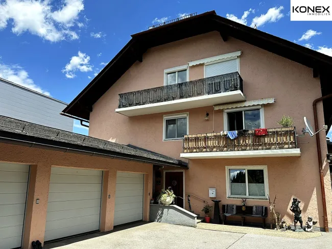 Wohnhaus mit 3 separaten Wohneinheiten – 126 / 119 / 99 m² - Bild
